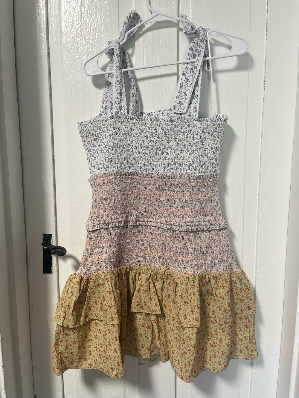NWT Anthropologie Free the Roses Sleeveless smocked Floral mini dress Med - Picture 4 of 9